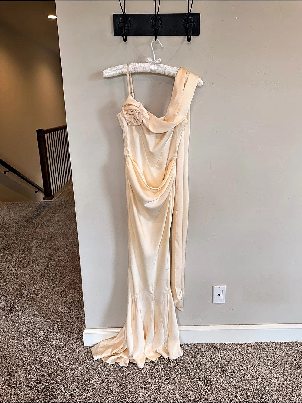 Leau Corset Drape Satin Gown Drape Maxi Gown in Cream Size Small Like New